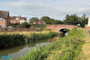 Canal- click for photo gallery